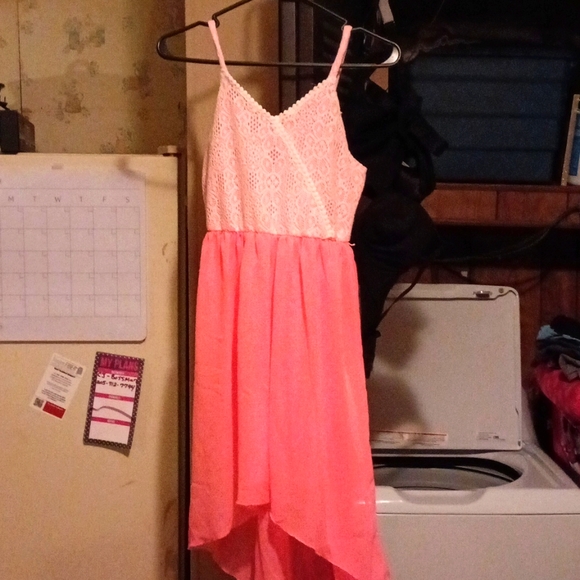 Dress - Picture 1 of 2